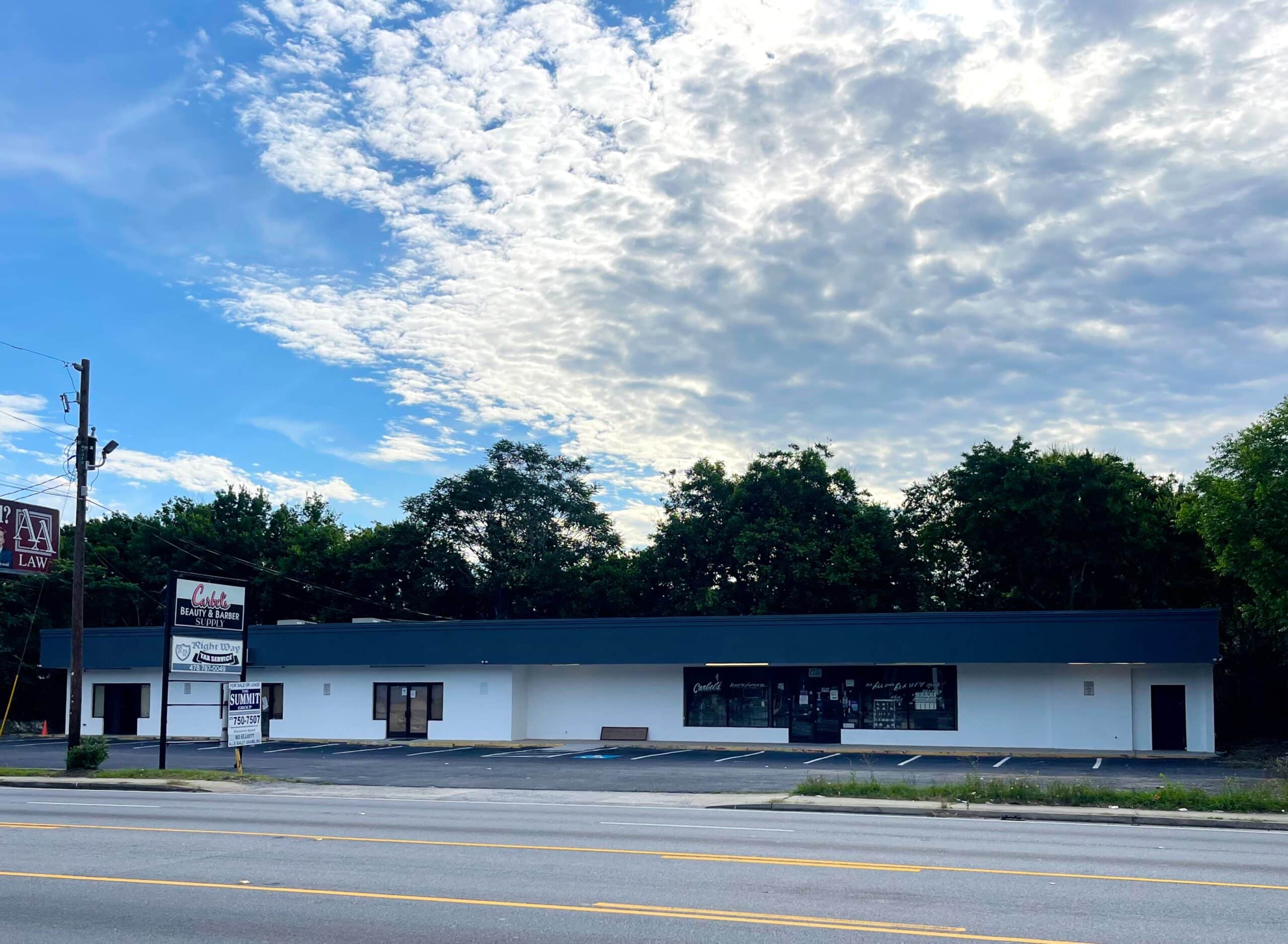 2324 Pio Nono Avenue Macon, GA 31204 The Summit Group