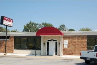 124 Hospital Drive, Warner Robins, GA 31088