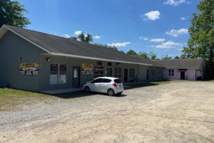 8 Mashburn Street, Hawkinsville, GA 31036