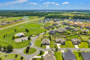 Perry Parkway, Perry, GA 31069